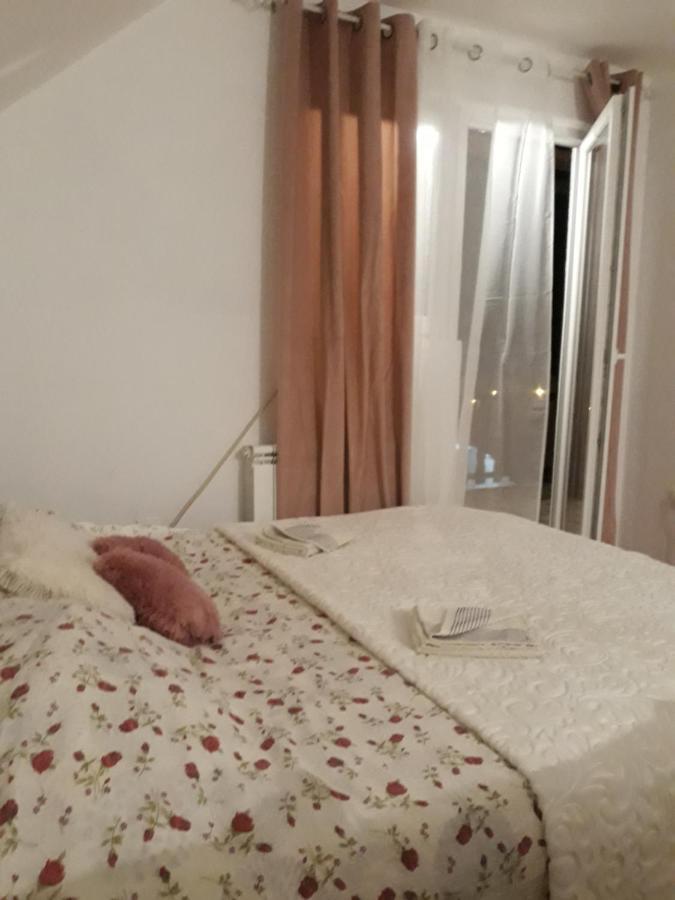 Holiday Home Bozur 콜라신 외부 사진