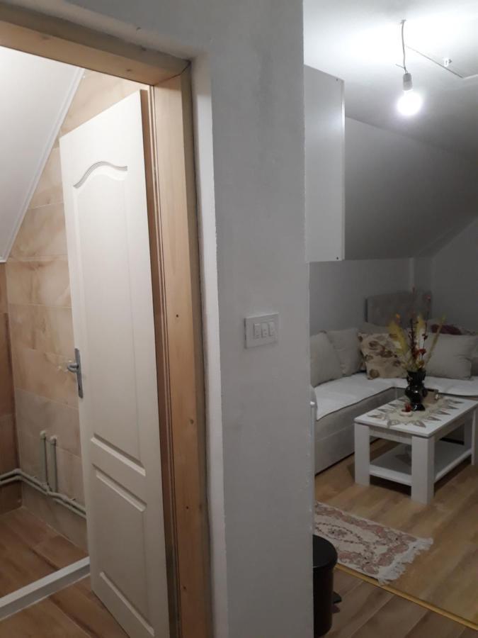 Holiday Home Bozur 콜라신 외부 사진