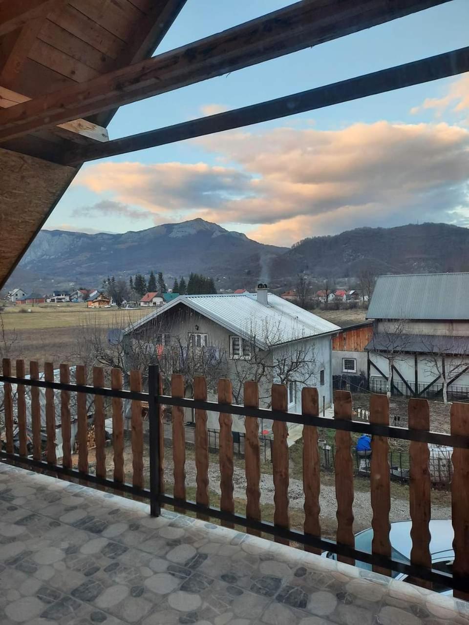 Holiday Home Bozur 콜라신 객실 사진